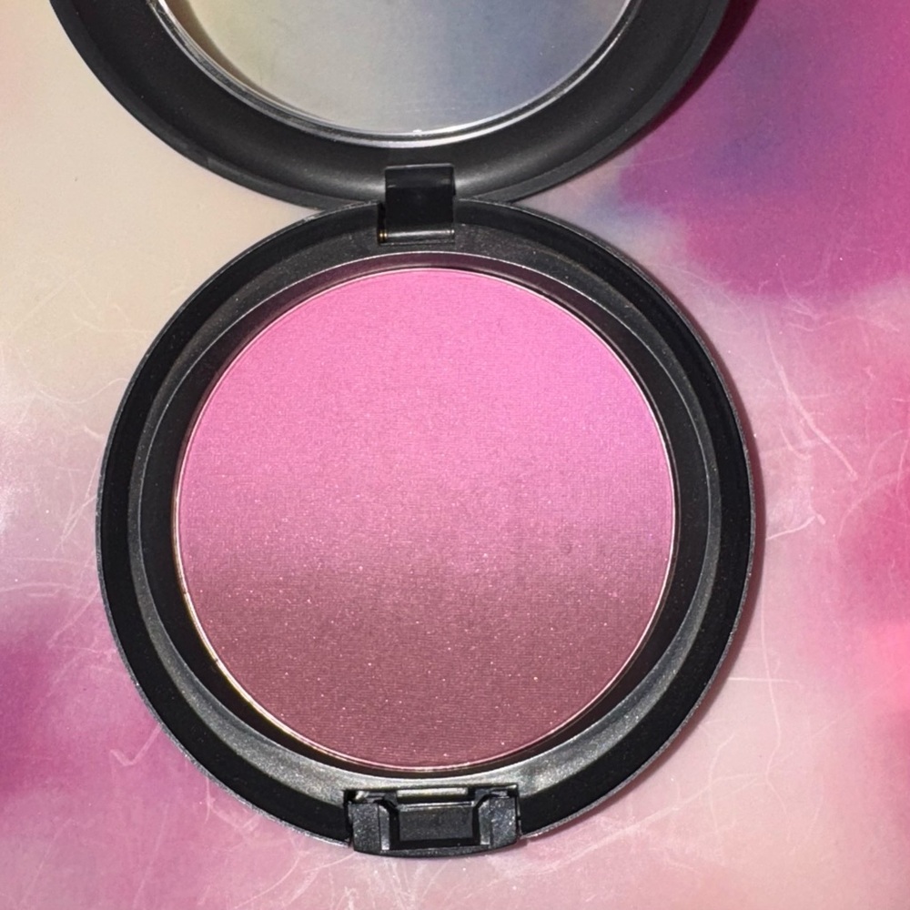 MAC VINTAGE GRAPE BLUSH